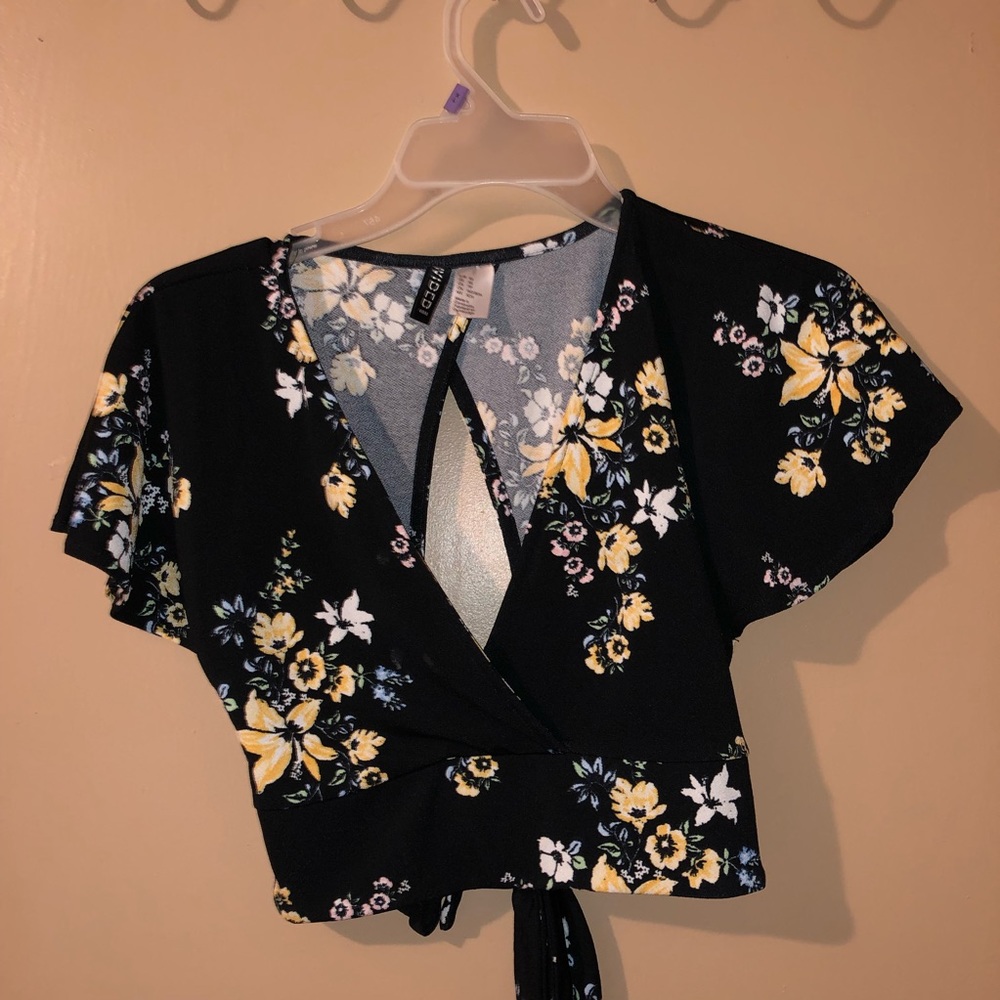 Cropped top